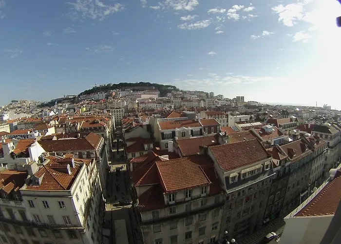 Window To Iii Apartman Lisboa